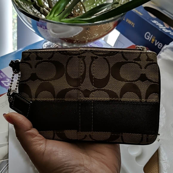 [[SOLD]]💯ᎪႮͲᎻᎬΝͲᏆᏟ ᏟϴᎪᏟᎻ ᏔᎡᏆՏͲᏞᎬͲ ✂ᑭᖇᏆᑕᗴ ᑕᑌᎢ✂ - Picture 3 of 3